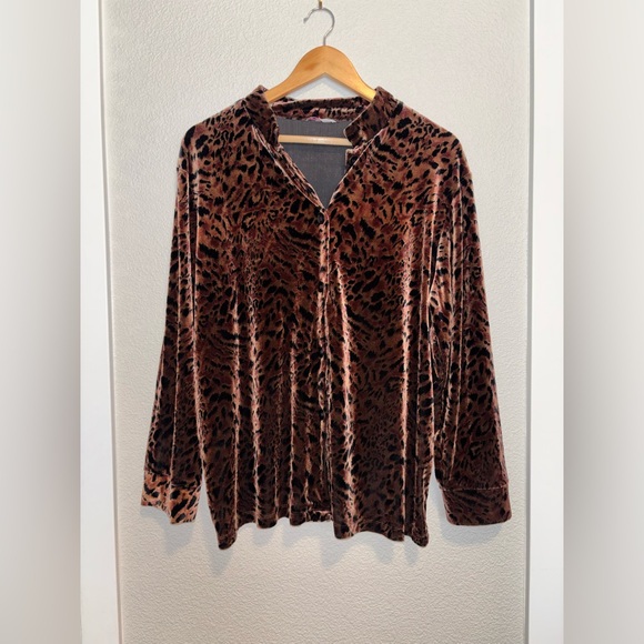 Tops - Leopard Print Velvet Blouse